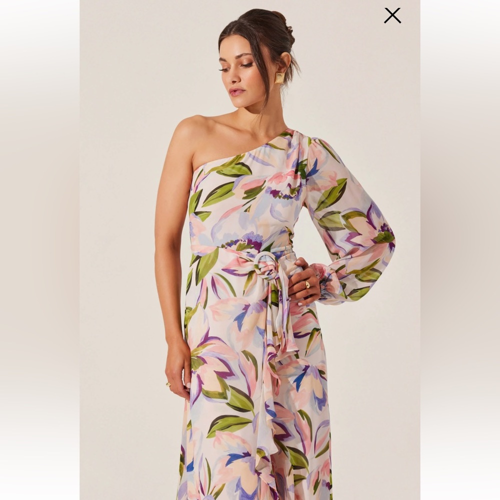 Astr One-Shoulder Floral Dress in Pink and Purple - Picture 4 of 14